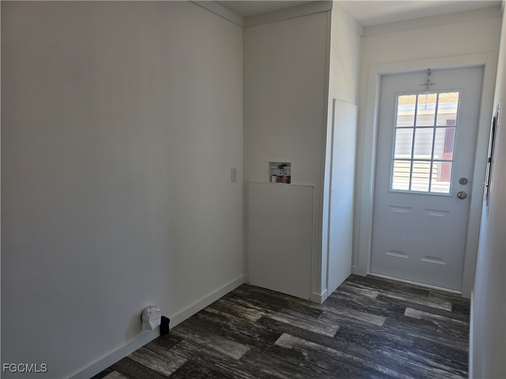 7 Birch Boulevard Fort Myers FL 33908 2025026418 image13