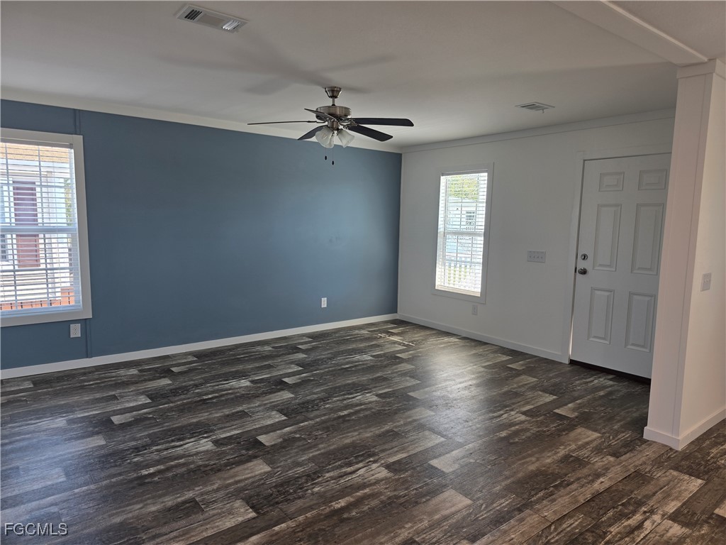 7 Birch Boulevard Fort Myers FL 33908 2025026418 image3