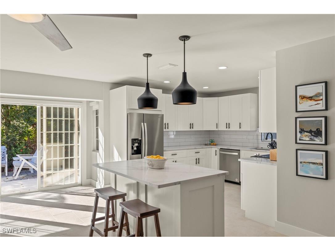 7 Crooked Lane Naples FL 34112 225072985 image1