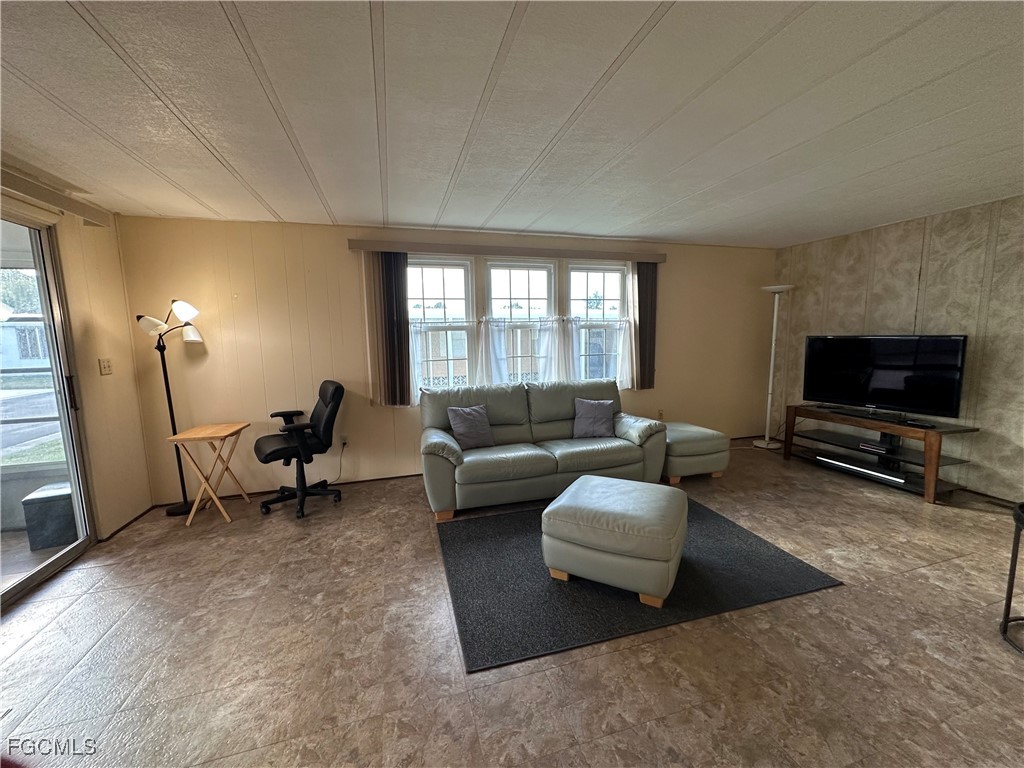 7 Elder Street Alva FL 33920 2025022649 image11