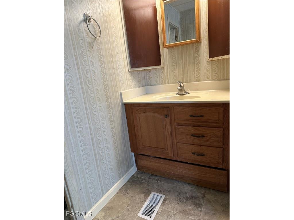 7 Elder Street Alva FL 33920 2025022649 image24