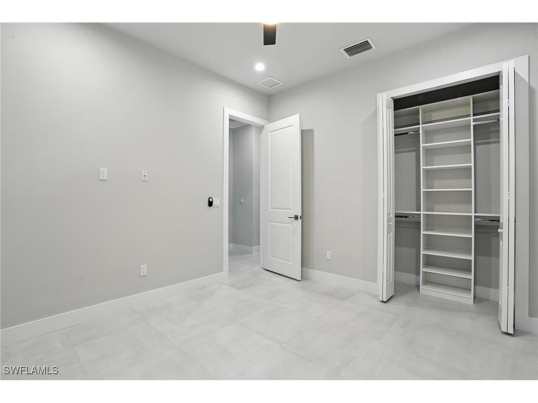 70 33rd Avenue NW Naples FL 34120 225075912 image40