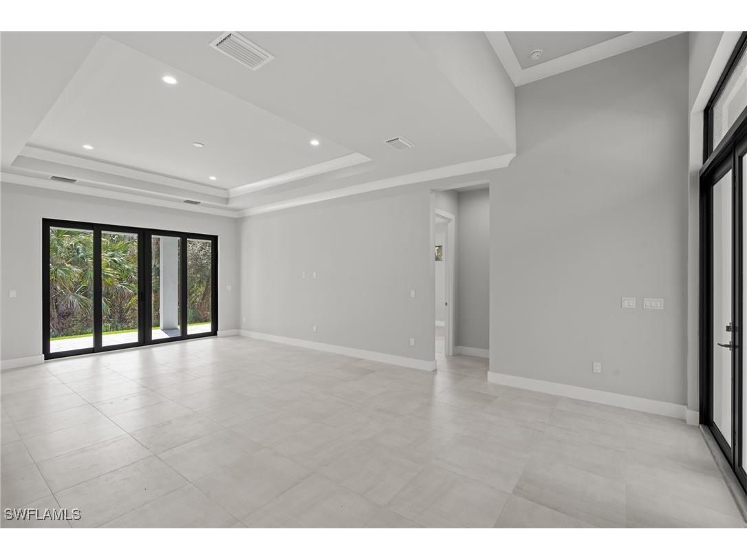 70 33rd Avenue NW Naples FL 34120 225075912 image7