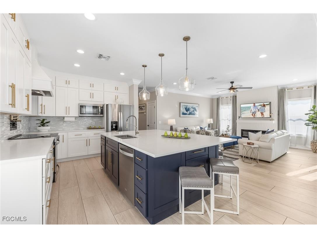 70 Avenue E Fort Myers Beach FL 33931 2025018922 image12