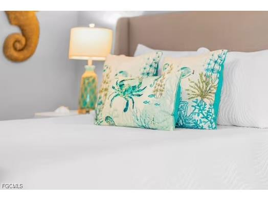 70 Emily Lane Fort Myers Beach FL 33931 2025010642 image15