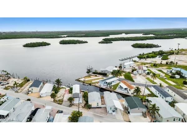 70 Emily Lane Fort Myers Beach FL 33931 2025010642 image32