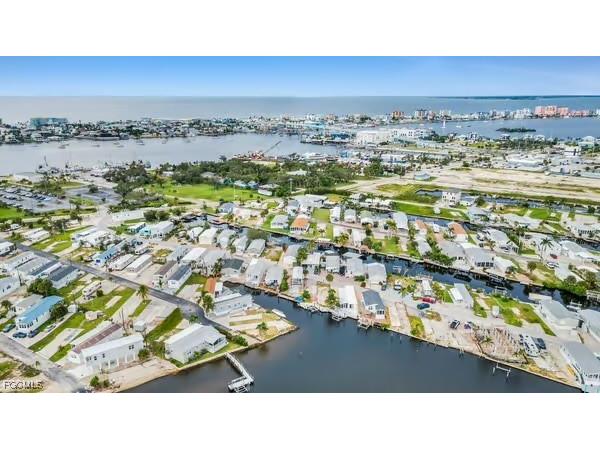 70 Emily Lane Fort Myers Beach FL 33931 2025010642 image38