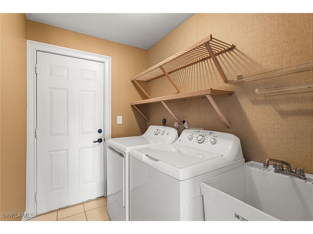 70 Fountain Circle Naples FL 34119 225077525 image22