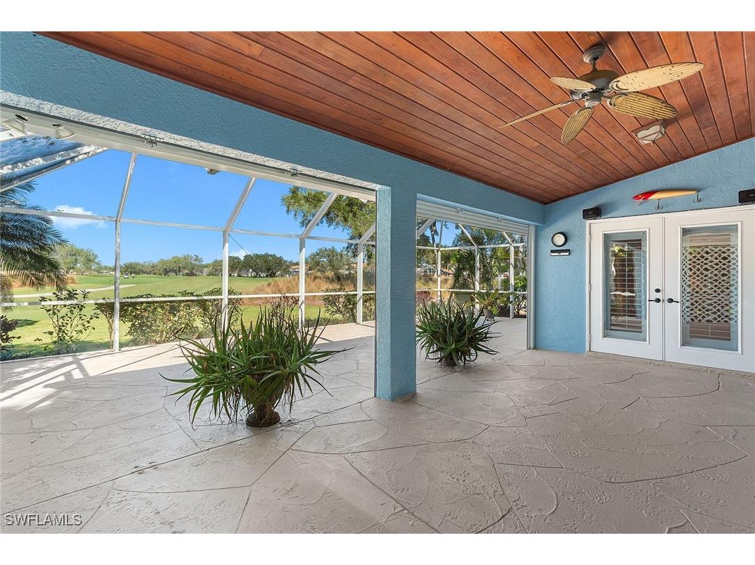 70 Fountain Circle Naples FL 34119 225077525 image25