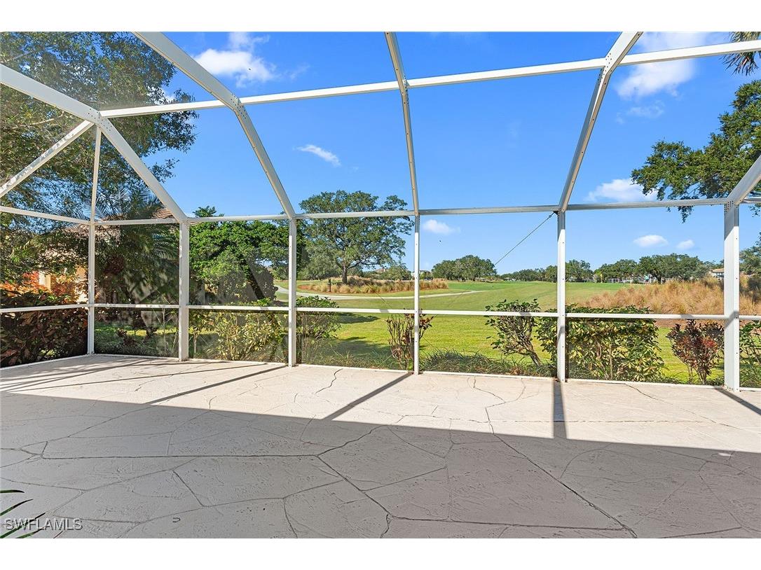 70 Fountain Circle Naples FL 34119 225077525 image27