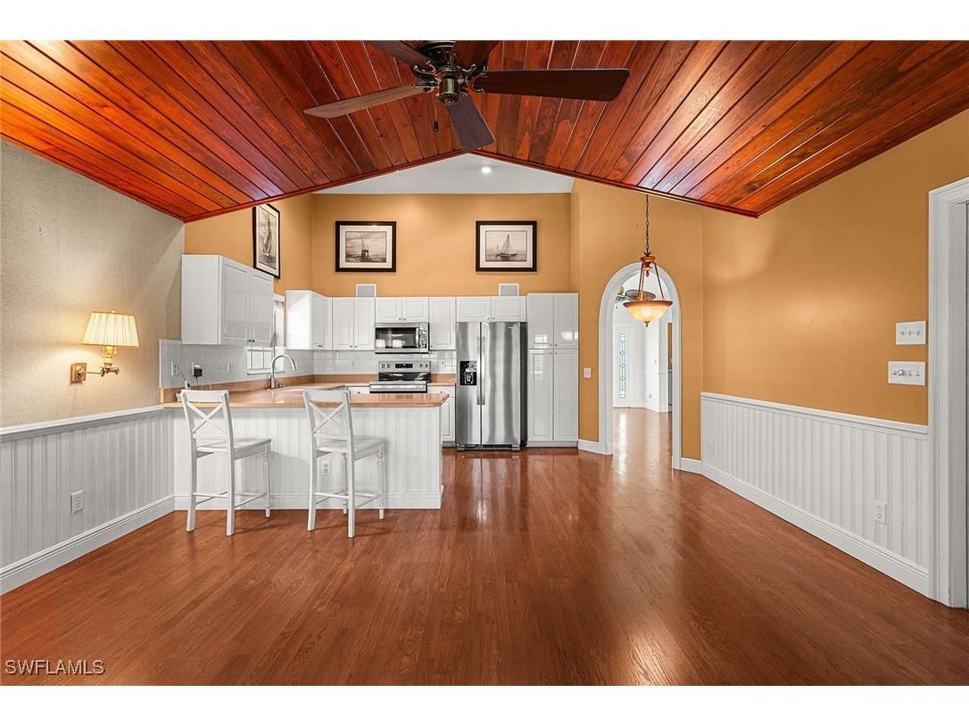 70 Fountain Circle Naples FL 34119 225077525 image9