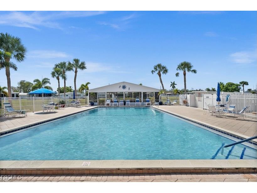 70 Sunrise Avenue North Fort Myers FL 33903 2025007439 image39