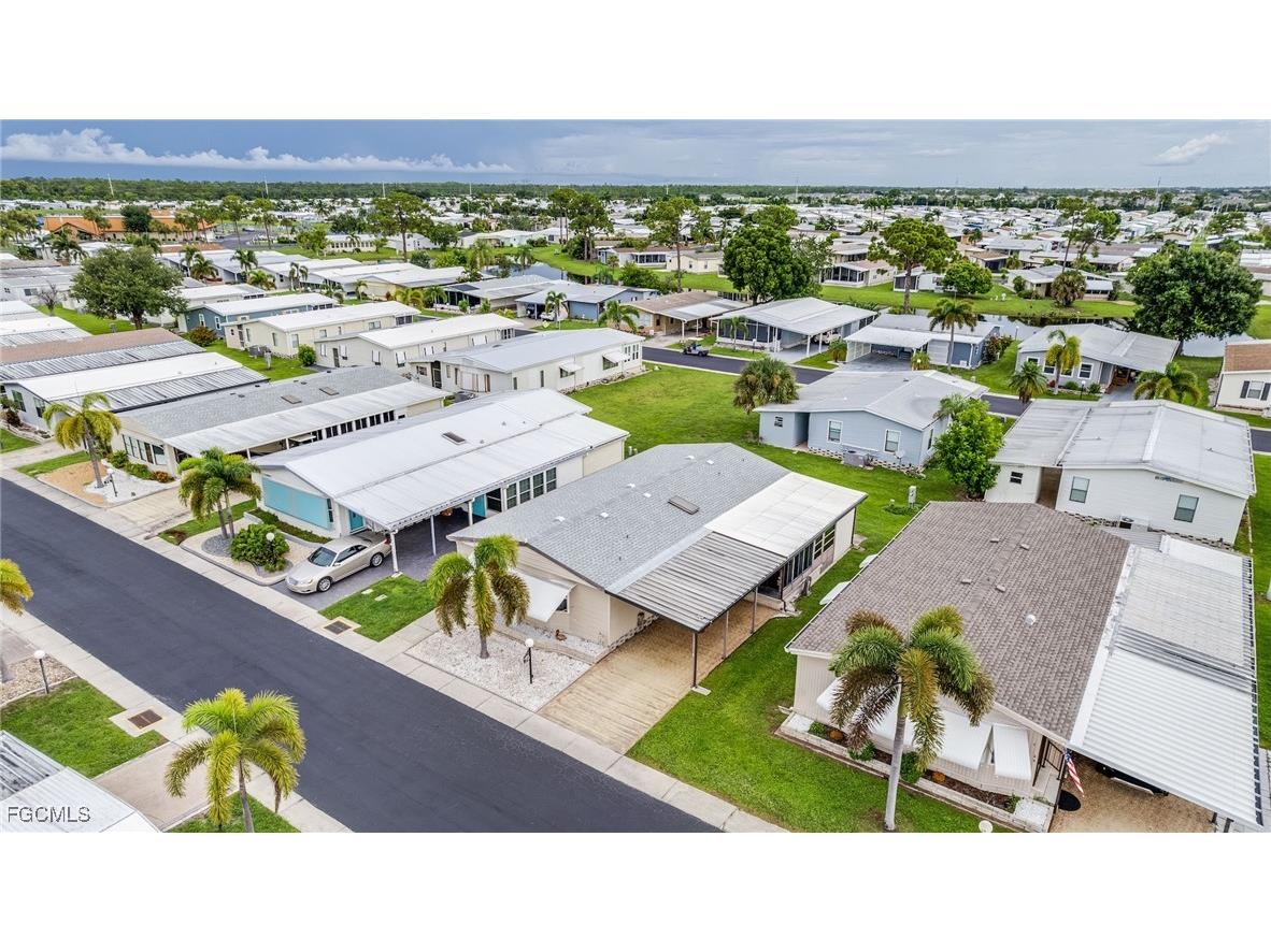 70 Sunrise Avenue North Fort Myers FL 33903 2025007439 image46