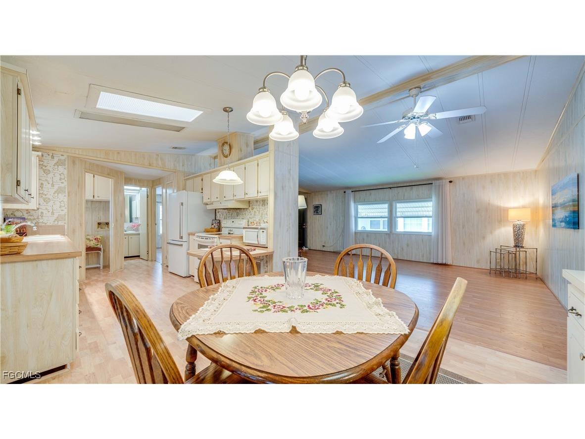 70 Sunrise Avenue North Fort Myers FL 33903 2025007439 image7