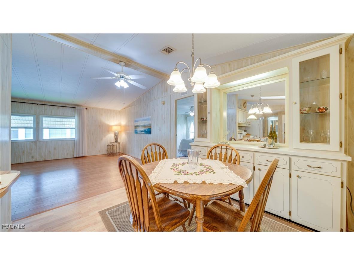 70 Sunrise Avenue North Fort Myers FL 33903 2025007439 image9