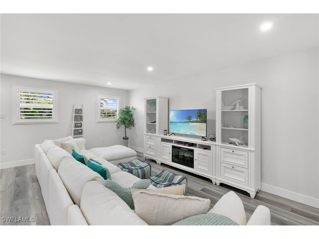 700 100th Avenue N Naples FL 34108 225052180 image12