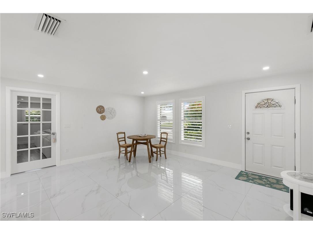 700 100th Avenue N Naples FL 34108 225052180 image3