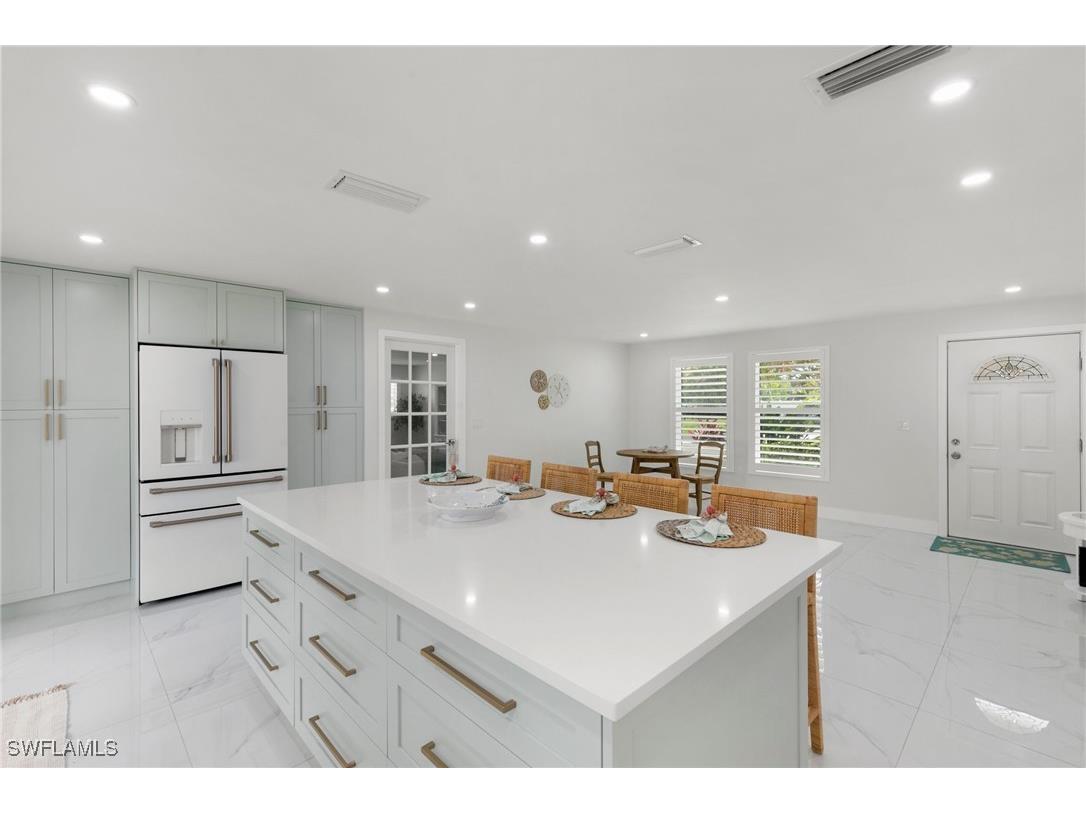 700 100th Avenue N Naples FL 34108 225052180 image9