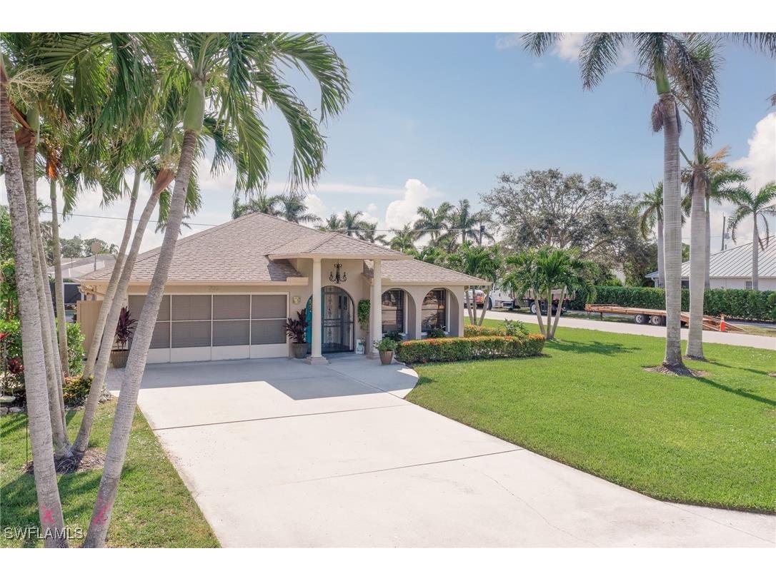 700 106th Avenue N Naples FL 34108 224094597 image1