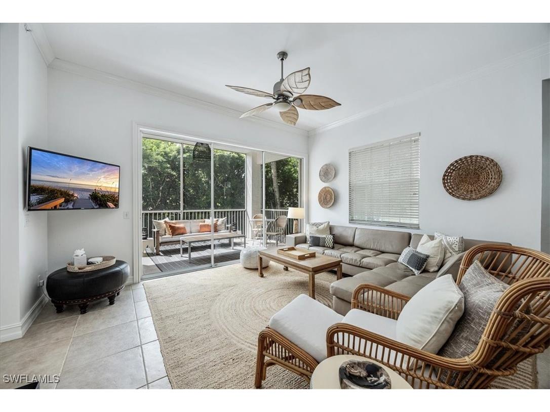 700 Bentwater Circle #104 Naples FL 34108 225070306 image1