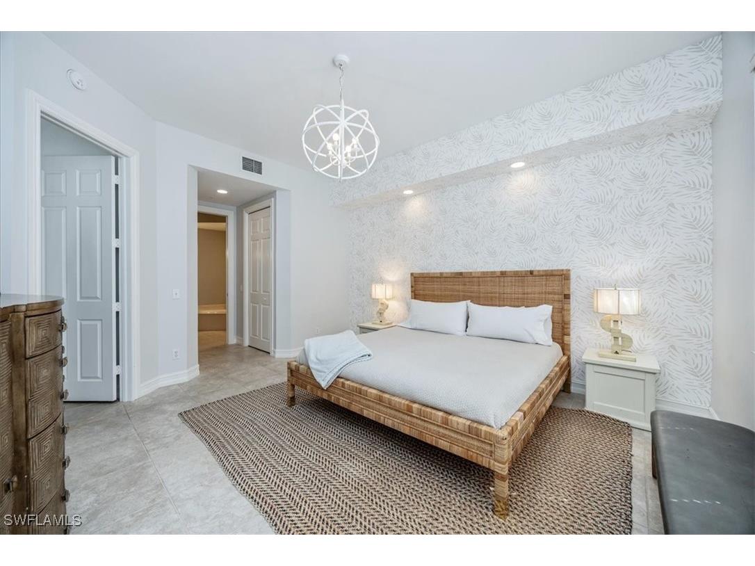 700 Bentwater Circle #104 Naples FL 34108 225070306 image10