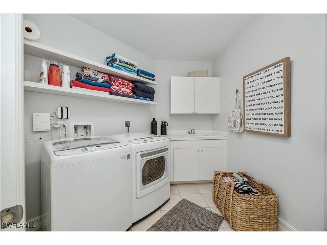 700 Bentwater Circle #104 Naples FL 34108 225070306 image18