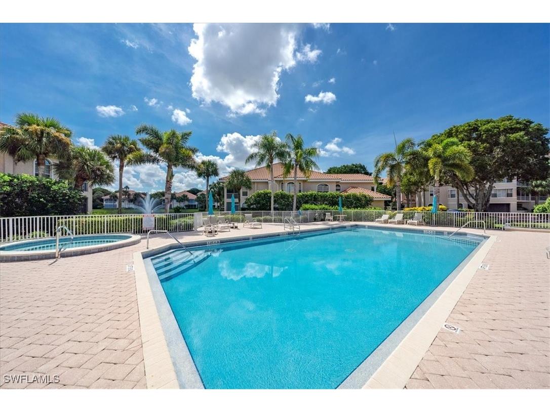 700 Bentwater Circle #104 Naples FL 34108 225070306 image28