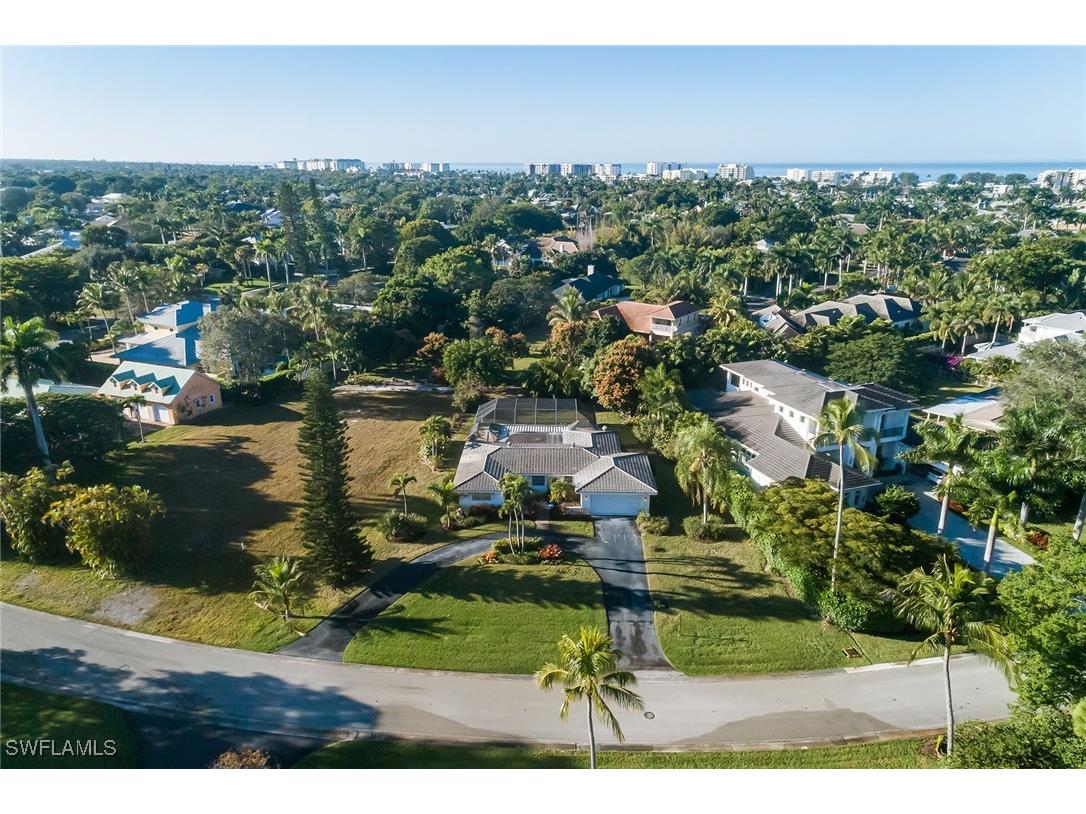 700 Bow Line Drive Naples FL 34103 226002252 image1