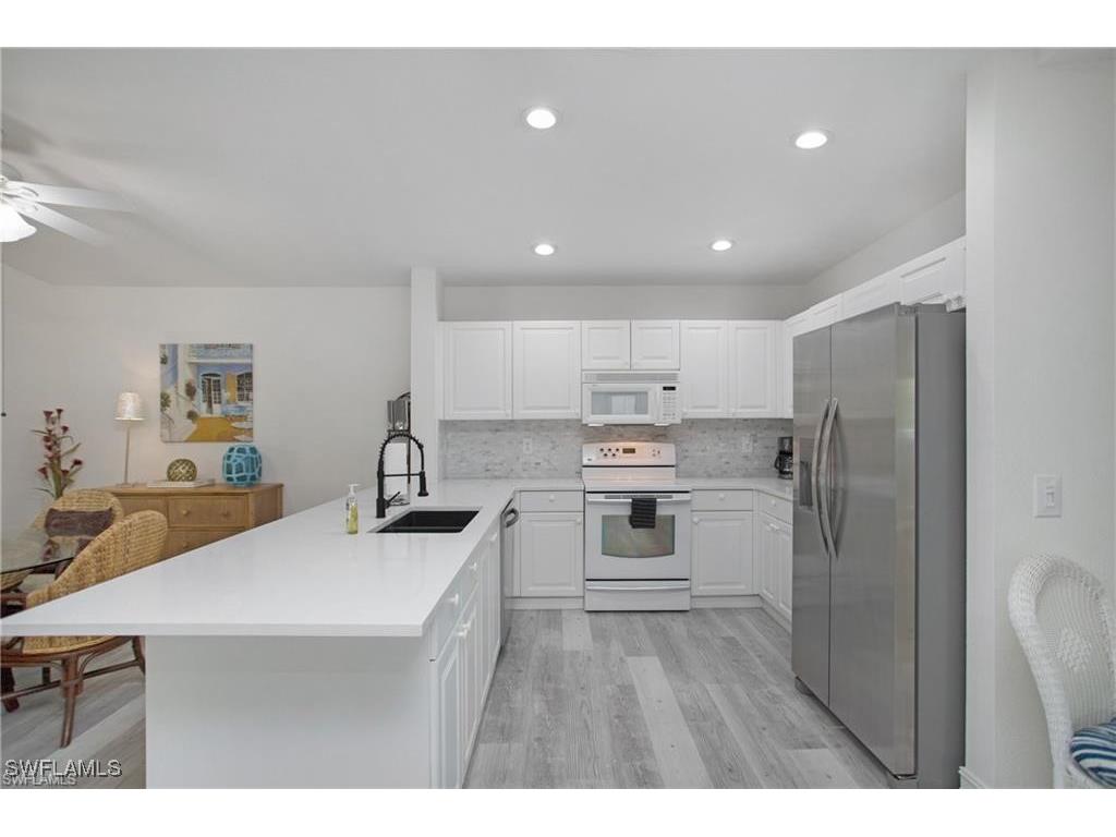 700 Diamond Circle #706 Naples FL 34110 226003522 image10