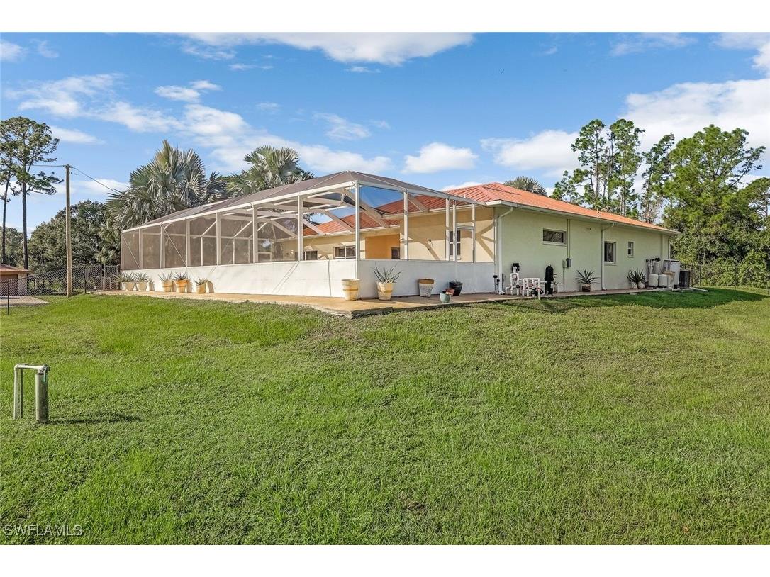 700 Glenn Avenue Lehigh Acres FL 33972 224085583 image1