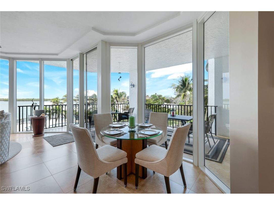 700 La Peninsula Boulevard #206 Naples FL 34113 225078371 image11