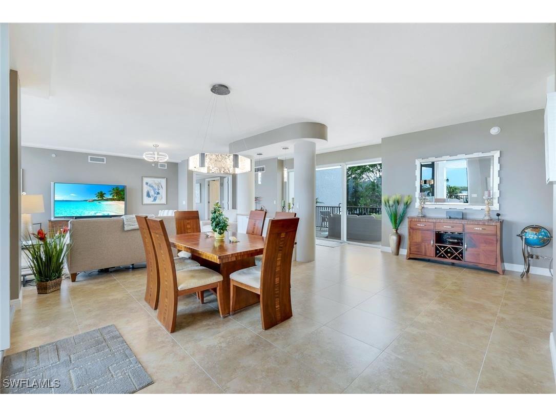 700 La Peninsula Boulevard #206 Naples FL 34113 225078371 image15
