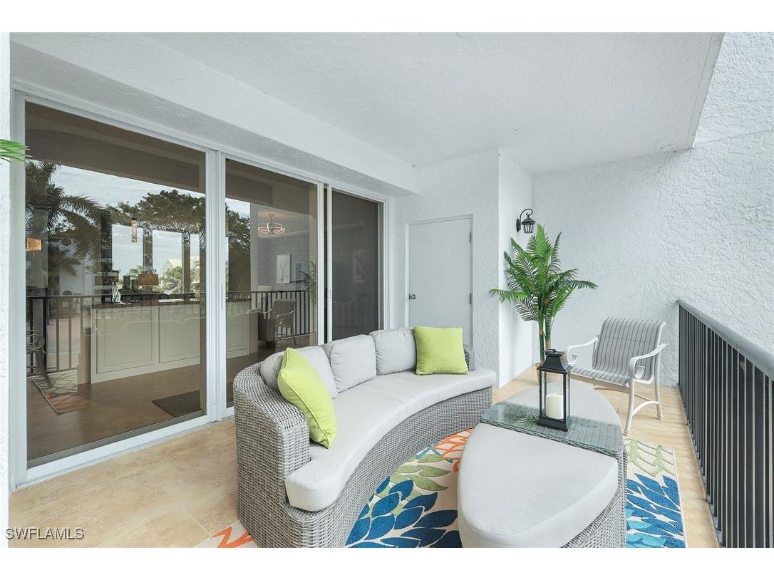 700 La Peninsula Boulevard #206 Naples FL 34113 225078371 image35