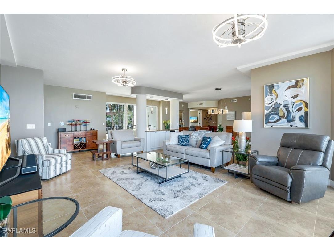 700 La Peninsula Boulevard #206 Naples FL 34113 225078371 image4