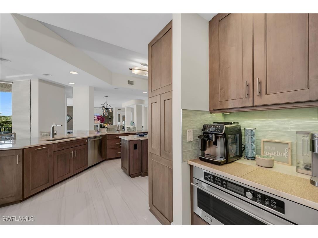 700 La Peninsula Boulevard #306 Naples FL 34113 225038470 image13