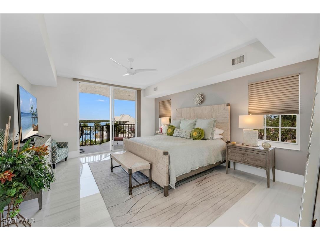 700 La Peninsula Boulevard #306 Naples FL 34113 225038470 image16