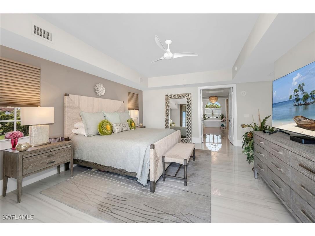 700 La Peninsula Boulevard #306 Naples FL 34113 225038470 image17