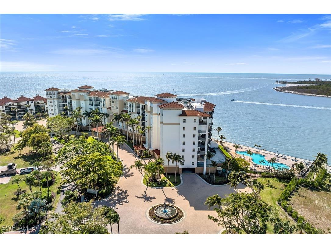 700 La Peninsula Boulevard #306 Naples FL 34113 225038470 image41