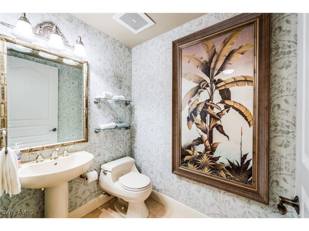 700 La Peninsula Boulevard #401 Naples FL 34113 225000005 image36