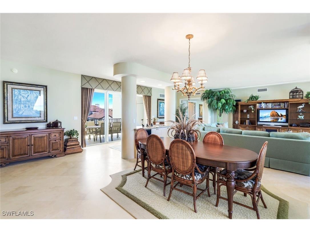 700 La Peninsula Boulevard #401 Naples FL 34113 225000005 image9