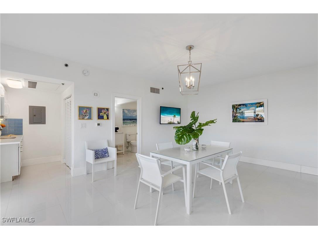 700 La Peninsula Boulevard #404 Naples FL 34113 225065144 image34