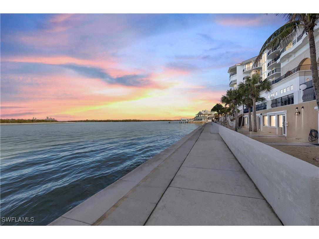 700 La Peninsula Boulevard #404 Naples FL 34113 225065144 image38