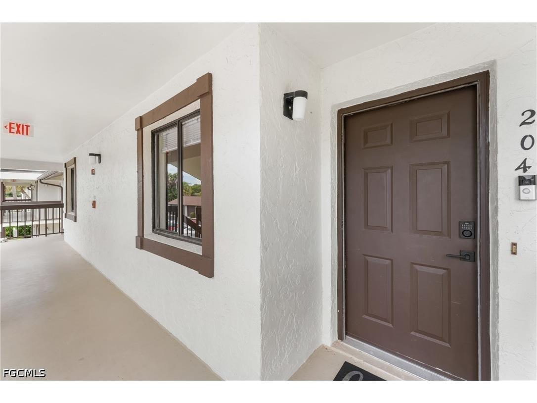 700 Misty Pines Circle #204 Naples FL 34105 2026026454 image3