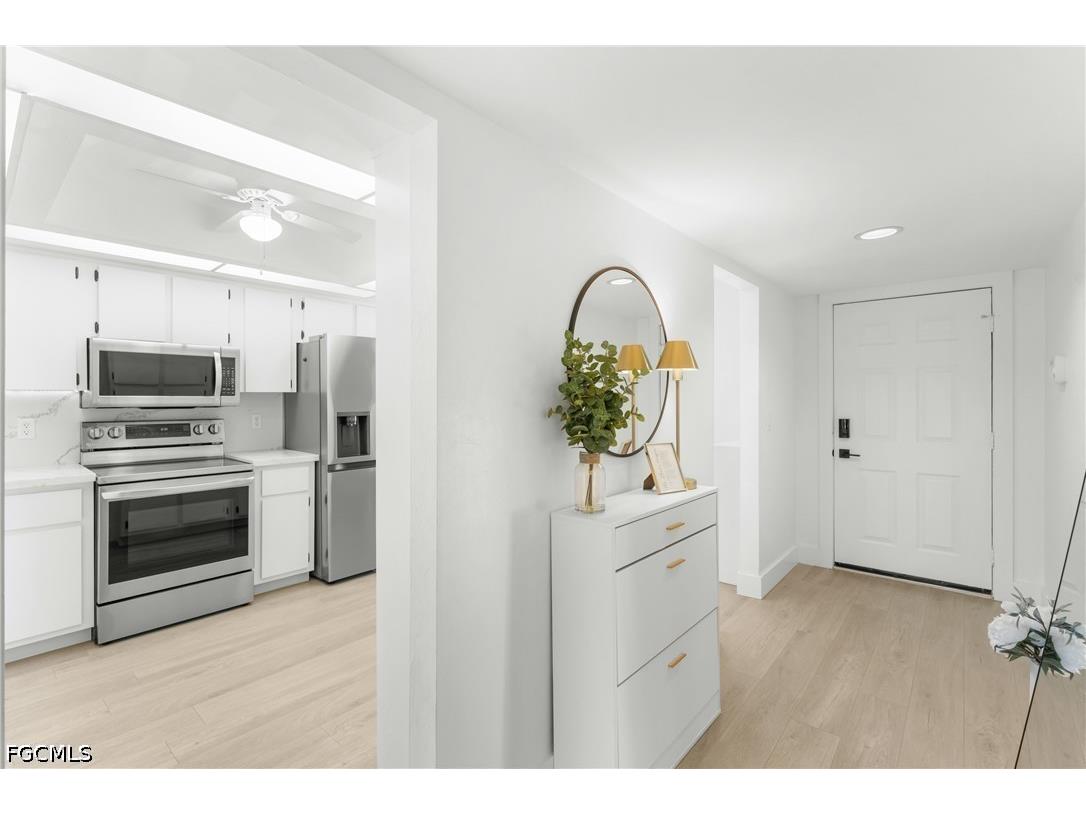 700 Misty Pines Circle #204 Naples FL 34105 2026026454 image5