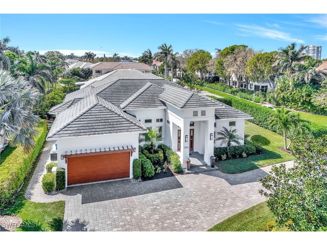 700 Park Shore Drive Naples FL 34103 225022463 image1