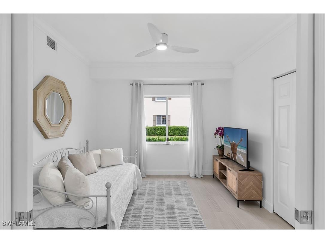 700 Saratoga Circle #B-101 Naples FL 34104 225080698 image15