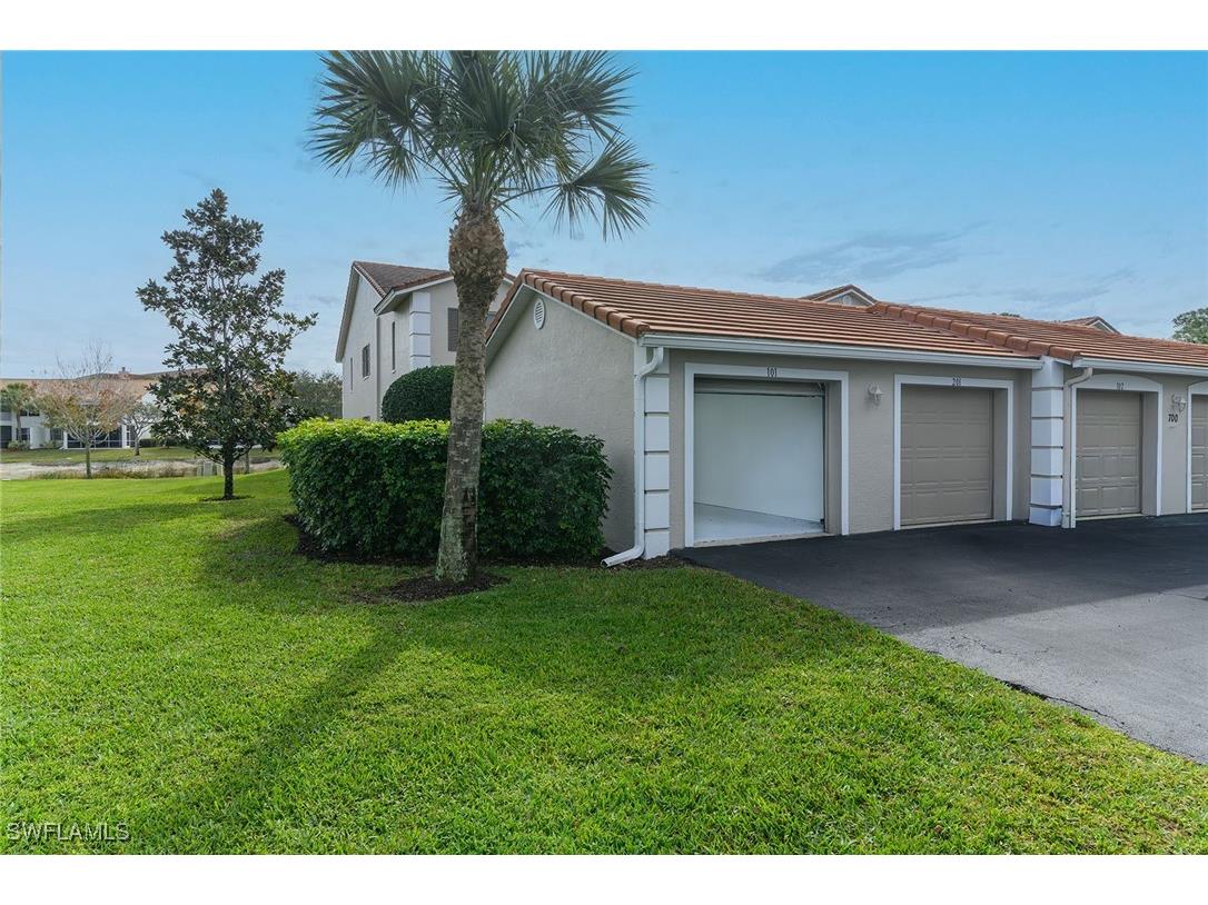 700 Saratoga Circle #B-101 Naples FL 34104 225080698 image26