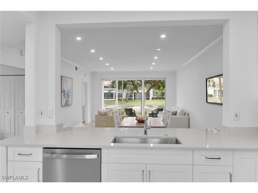 700 Saratoga Circle #B-101 Naples FL 34104 225080698 image3