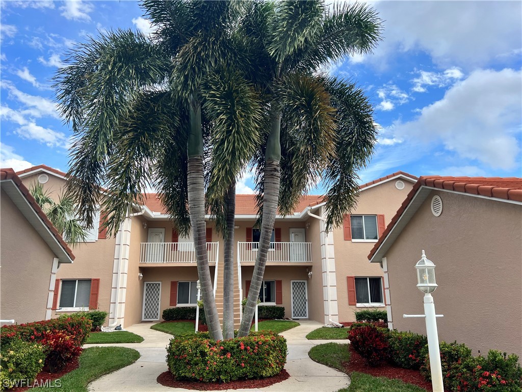 700 Saratoga Circle #B-104 Naples FL 34104 224004738 image1