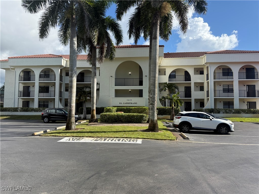 700 Valley Stream Drive #101 Naples FL 34113 225080993 image11